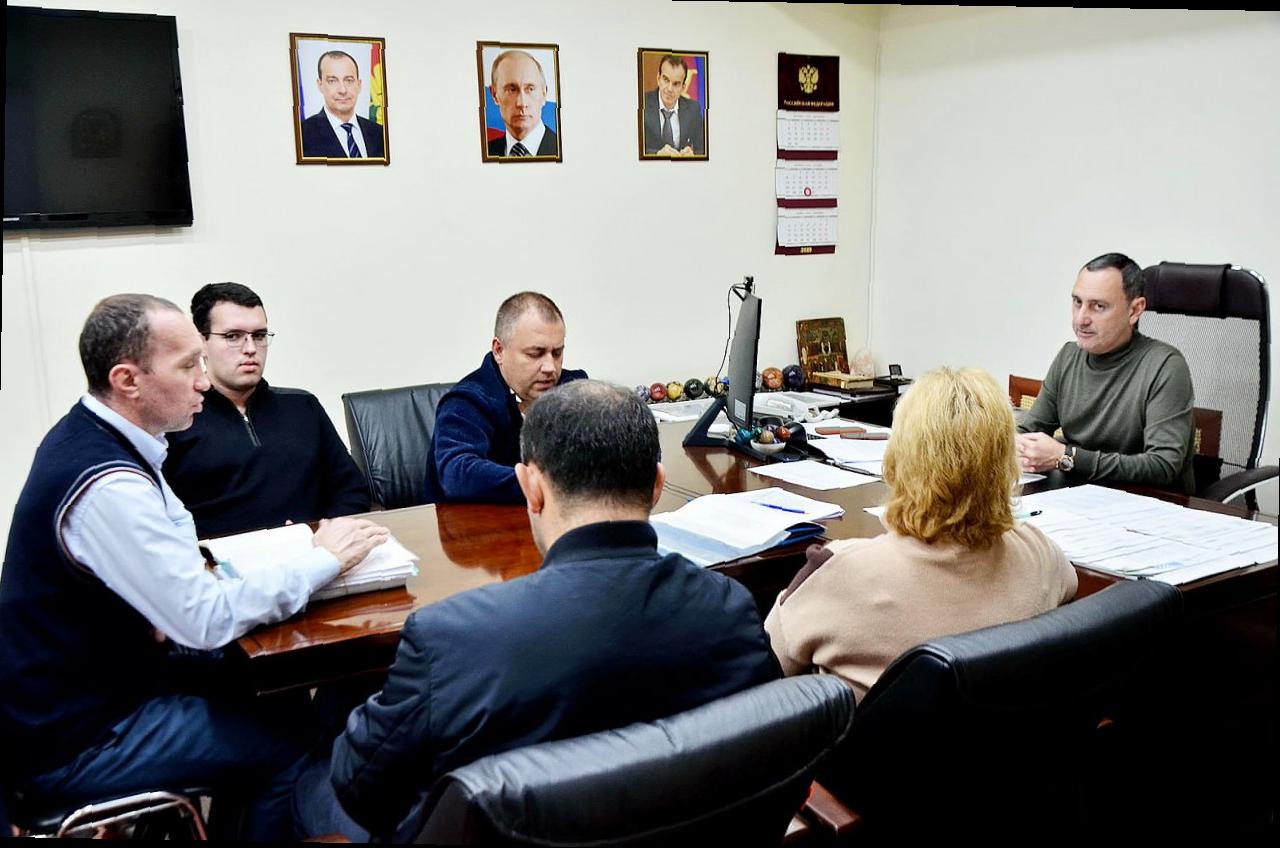 «Виктор Тепляков провел прием жителей в Центральном районе Сочи»