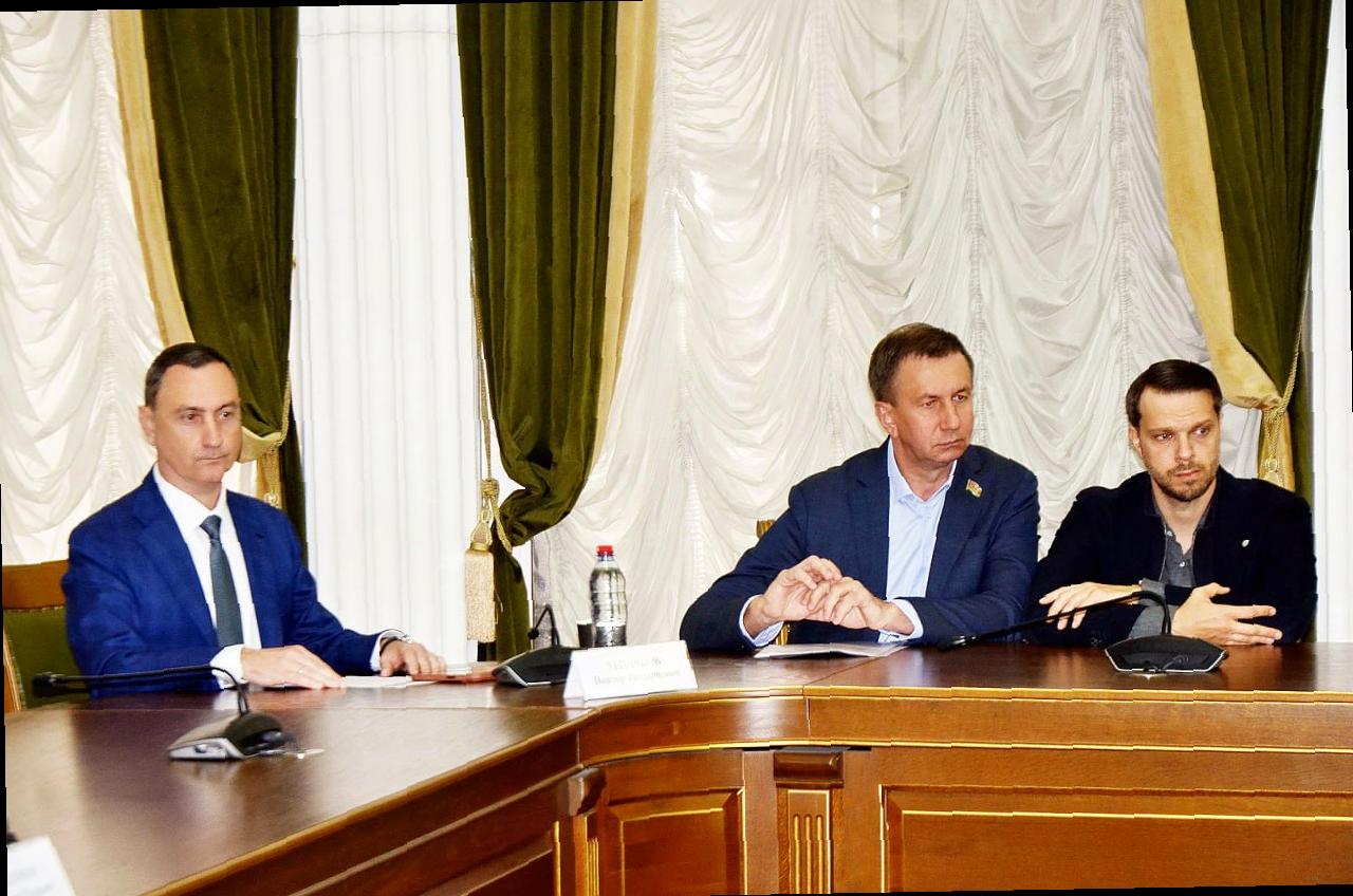 «Виктор Тепляков участвовал в заседании политсовета Сочинского отделения ‘Единой России'»