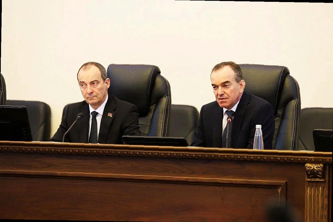 «Виктор Тепляков принял участие в работе краевой Думы»