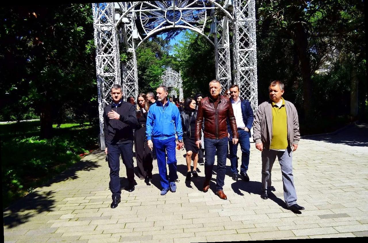«Проверка готовности верхней Приморской набережной Сочи к летнему сезону»